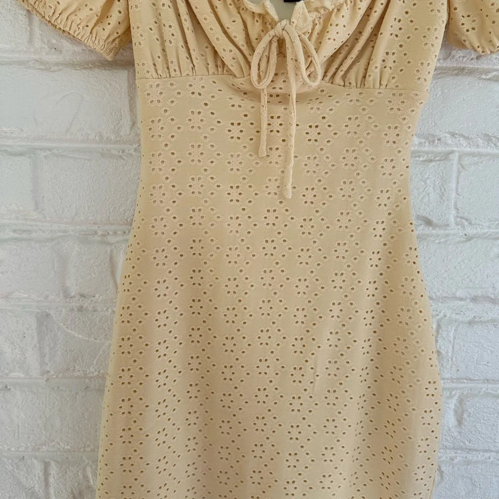 Windsor Light Yellow Eyelet Dress - Picture 6 of 10